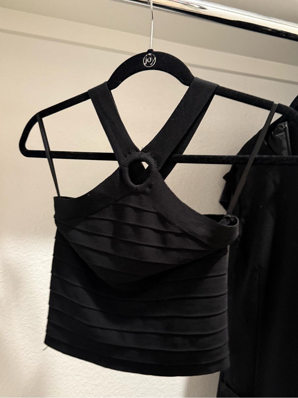 Forever 21 Black Ribbed Ring-Back Crop Top